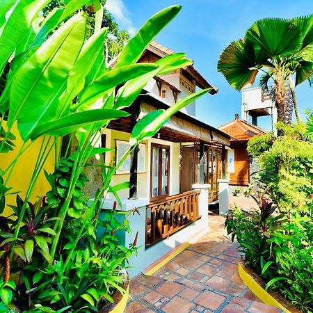 Villa Naga Maya Legian  Exterior photo
